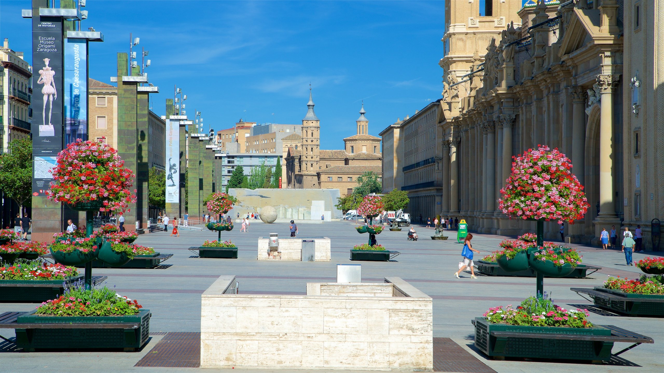 Zaragoza na Plaza del Pilar