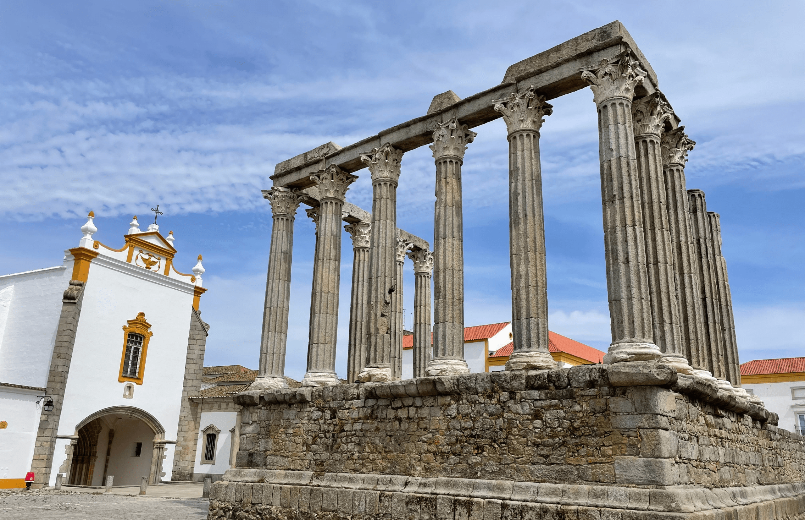 Templo Romano de Evora